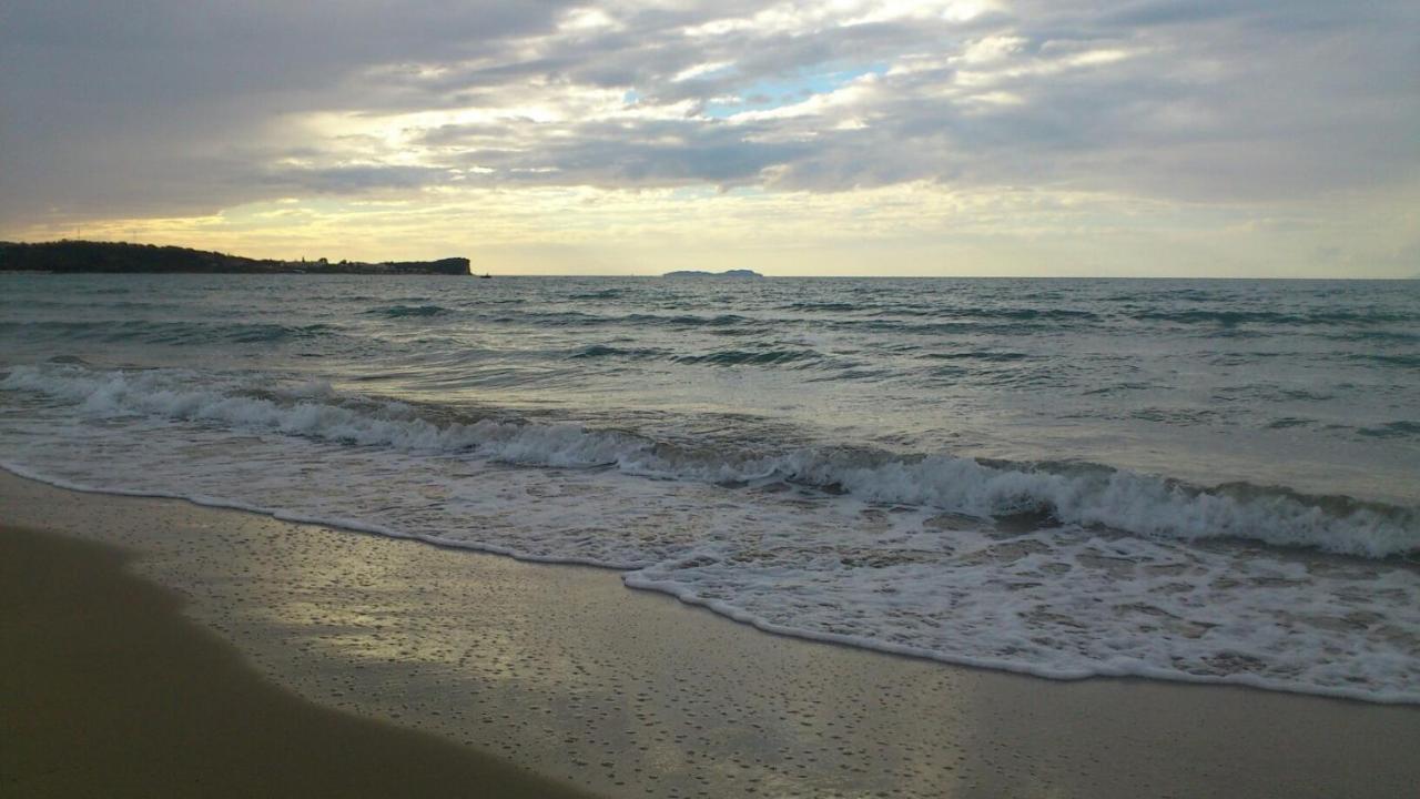 Kormoranos Beach Aharávi Kültér fotó
